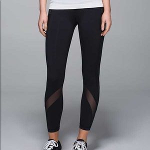Black LuluLemon leggings w/ mesh